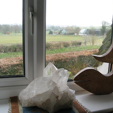 Avebury Life Bed & Breakfast Bagian luar foto