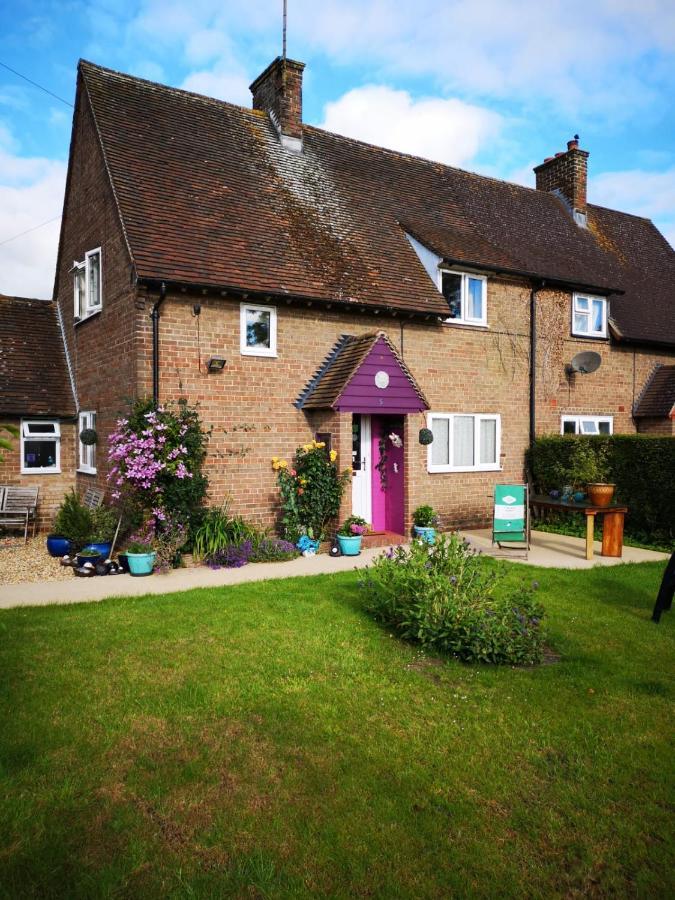 Avebury Life Bed & Breakfast Bagian luar foto